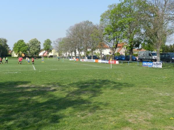 Sportplatz Albersdorfer Straße - Leipzig-Knautkleeberg
