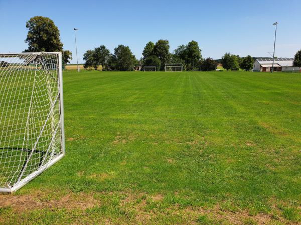 Sportgelände in der Mehrstetter Straße Platz 2 - Ballendorf