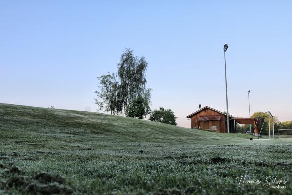 Sportplatz Schafhof - Zimmern unter der Burg