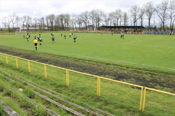 Stadion Miejski w Karsznice - Karsznice