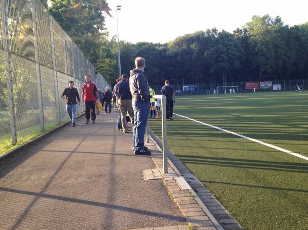 Helmut-Rahn-Sportanlage Platz 2 - Essen/Ruhr-Frohnhausen