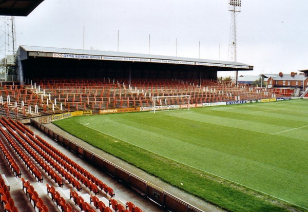 Y Cae Ras - Wrexham, WRX