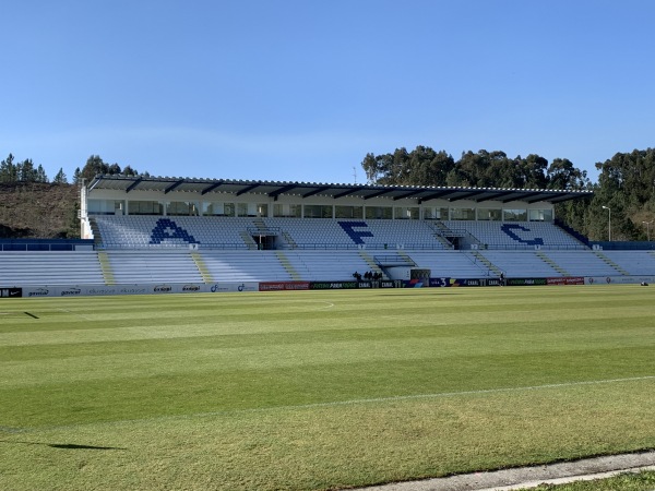 Estádio Engenheiro Sílvio Henriques Cerveira - Anadia