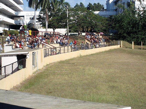 Estadio Luis Pérez Lozano - Cienfuegos