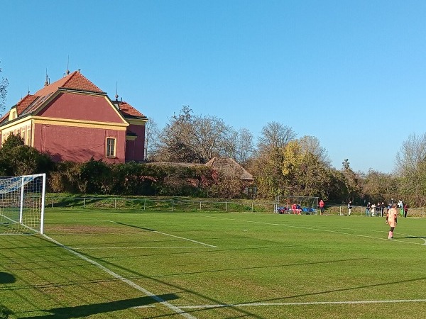 Sportplatz Süßenbrunn - Wien
