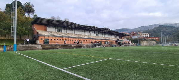 Campo de Fútbol de Etxebarri Futbol Zelaia - Echévarri (Etxebarri), PV