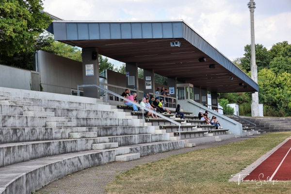 Hans-Bayer-Stadion - Unterschleißheim-Lohhof