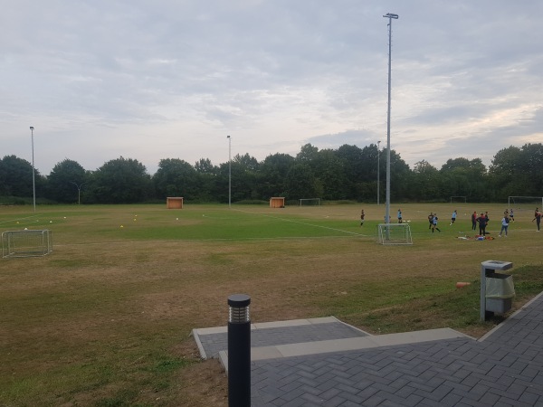 Sportanlage Mielsdorfer Straße - Weede