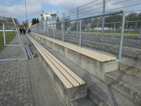 Hagedorn-Stadion Nebenplatz 1 - Friedland/Mecklenburg