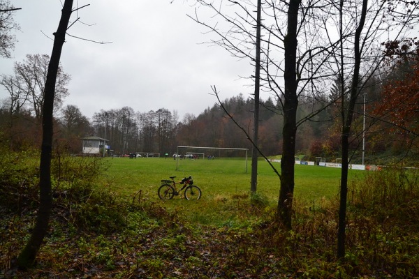 Sportplatz an der Felsfaltung - Hövels-Niederhövels