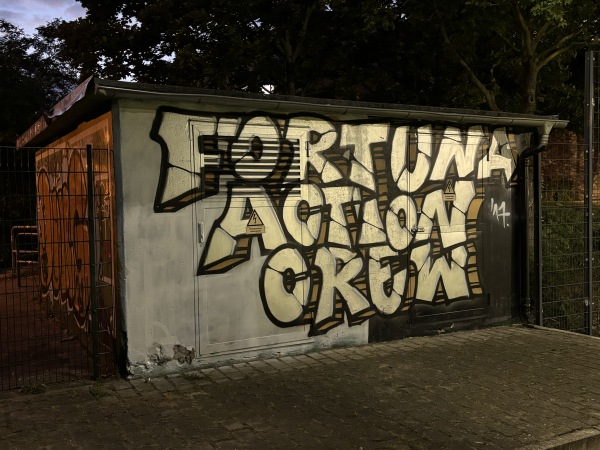 Sternsportplatz 2 - Potsdam-Babelsberg