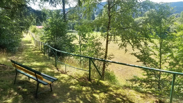 Sportplatz am Steinigen Hügel - Suhl-Gehlberg