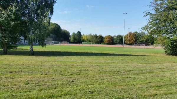 Sportplatz Servatiusstraße - Köln-Ostheim