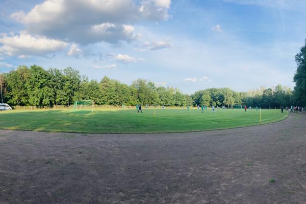 Sportplatz Hirschgartendreieck - Berlin-Elsengrund