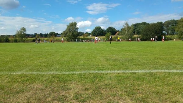 Sportplatz Hühnerbusch - Neustadt/Rübenberge-Schneeren