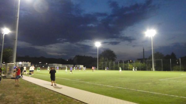 Stadion im Bildungszentrum Nebenplatz 2 - Halle/Saale-Neustadt