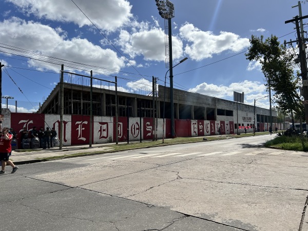 Estadio Pablo Comelli - Remedios de Escalada, BA