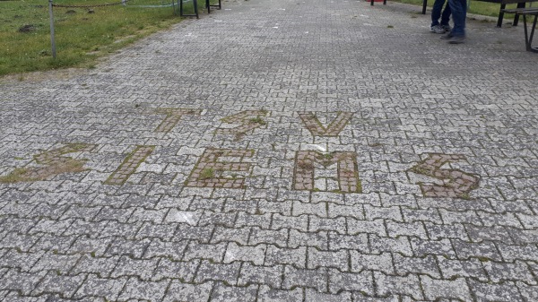 Sportanlage Krummer Weg B-Platz - Lübeck-Herrenwyk