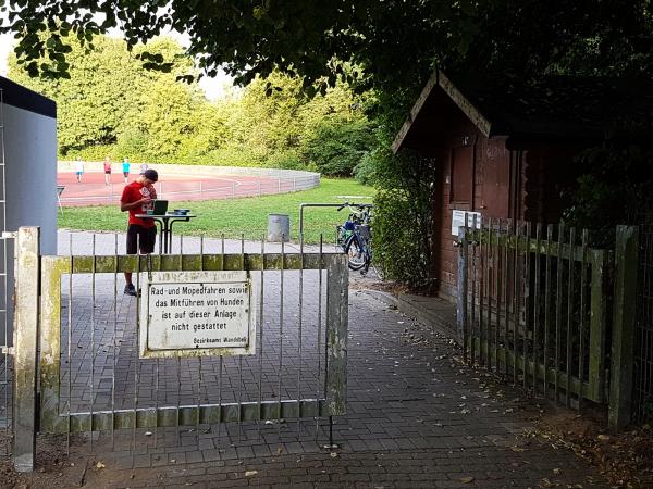 Sportpark Rahlstedt Platz 2 - Hamburg-Rahlstedt