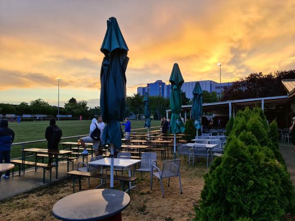 Sportplatz Oswaldgasse - Wien