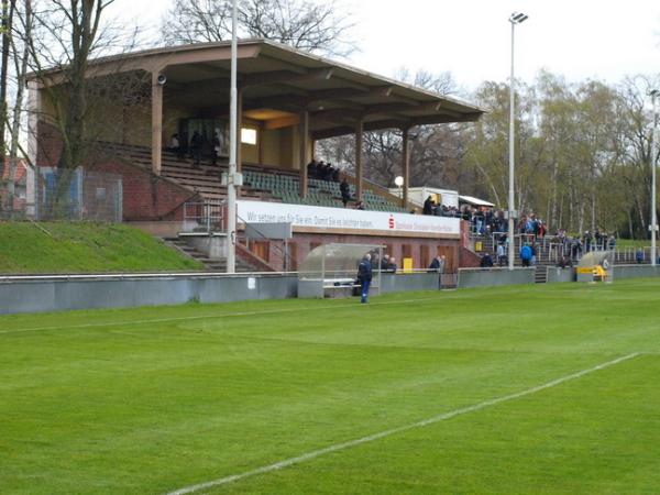 Dorotheen-Kampfbahn der Bezirkssportanlage Lohberg - Dinslaken-Lohberg