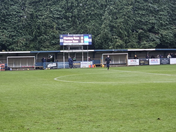 Alwyns Lane Football Ground - Chertsey
