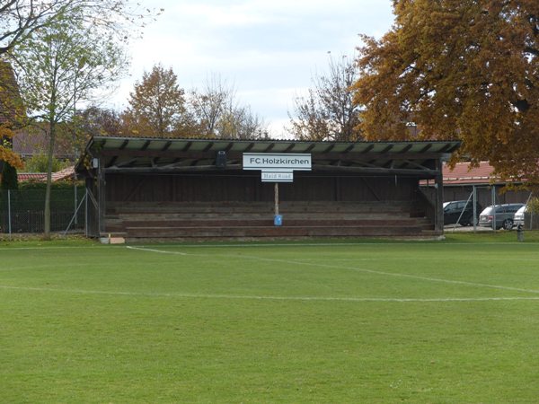 Tribüne ist abgerissen