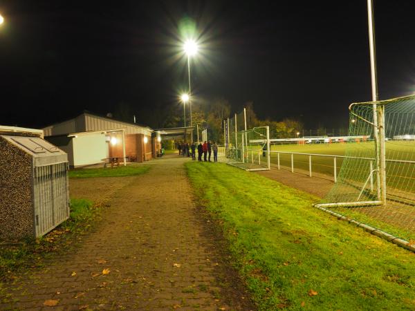 Sportplatz Möhnetalsperre - Möhnesee-Günne