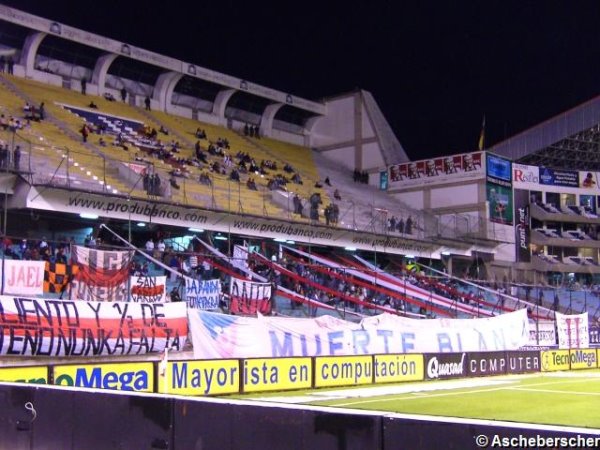 Estadio Rodrigo Paz Delgado - Quito