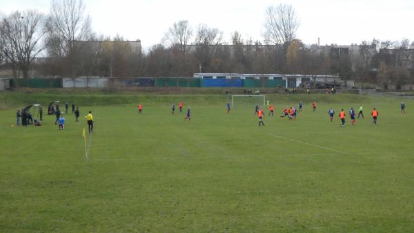 Stadion OSiR w Lubsko Boisko obok - Lubsko