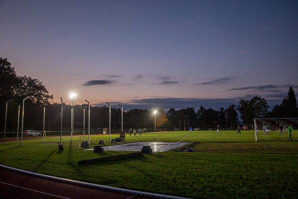 Leichtathletikplatz am Rednitzgrund - Nürnberg-Katzwang