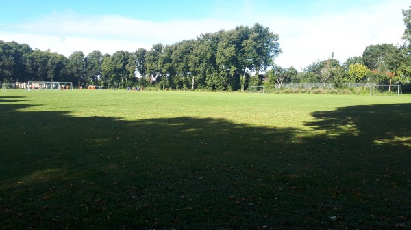 Sportplatz am Oberjörn B - Neumünster-Tungendorf