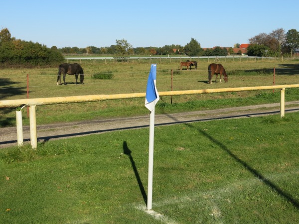 Sportplatz an der B190 - Salzwedel-Pretzier