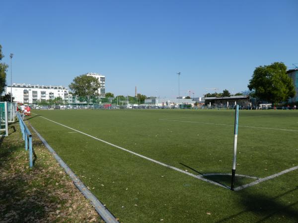 OMV-Sportanlage Stadlau Platz 2 - Wien