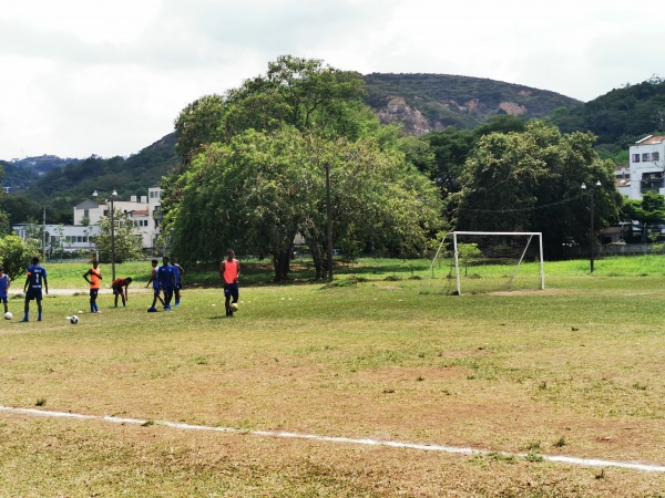 IE Politécnico Municipal de Cali Campo 1 - Cali