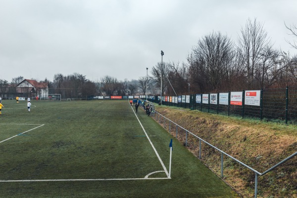 Sportplatz Unterm Weinberg - Farnstädt-Oberfarnstädt