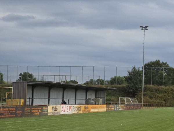 Sultan Stadion Sint-Dympna Terrein 2 - Geel-Sint-Dympna