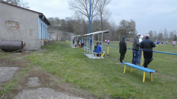 Neißesportplatz - Neißemünde-Coschen