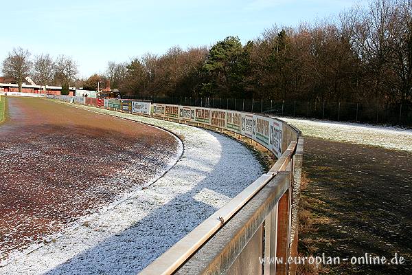 Walter-Bettges-Stadion - Langenhagen