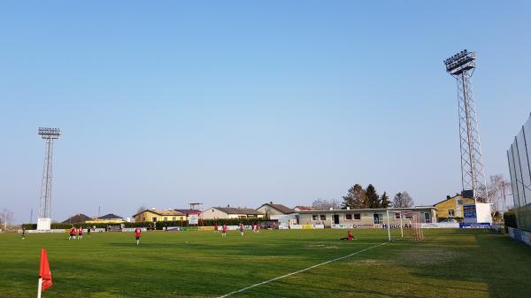 Marchfeldstadion - Untersiebenbrunn