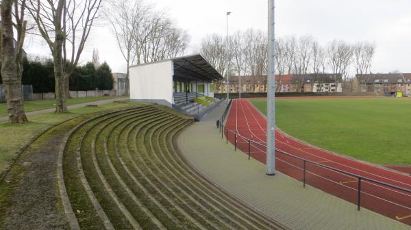 Bezirkssportanlage Bäuminghausstraße/Stadion - Essen/Ruhr-Altenessen