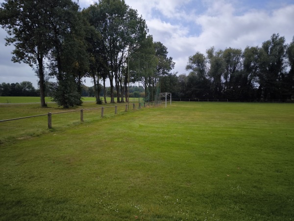 Sportplatz Barver B - Barver