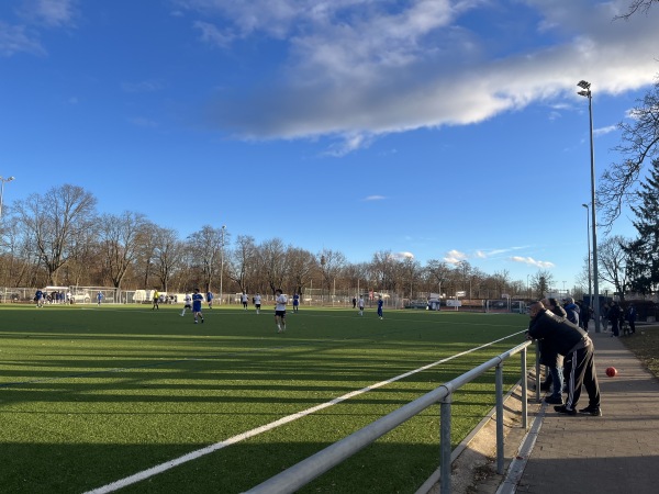 Sportanlage Regelsbacher Straße Platz 4 - Nürnberg-West