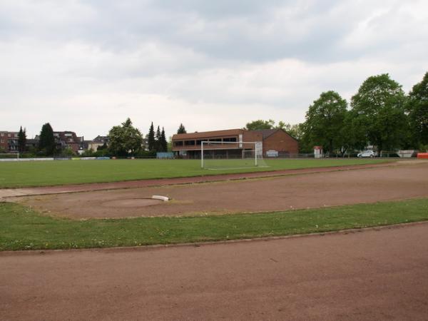 Ernst-Reuter-Kampfbahn - Mönchengladbach