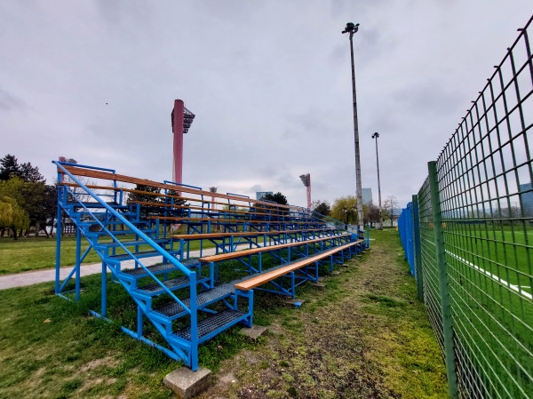 Vedľajšie ihrisko Pasienky 3 - Bratislava