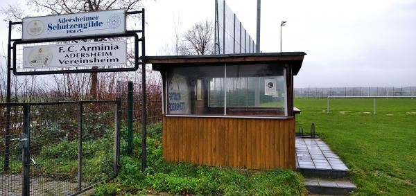 Sportplatz an der Kreisstraße - Wolfenbüttel-Adersheim