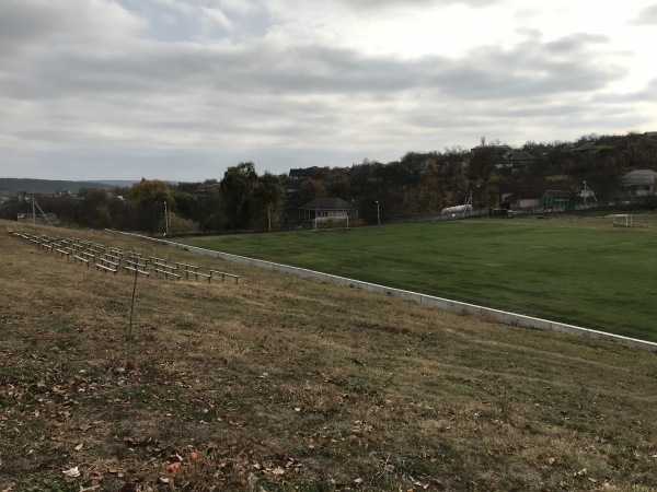 Stadionul Sătesc - Sireți