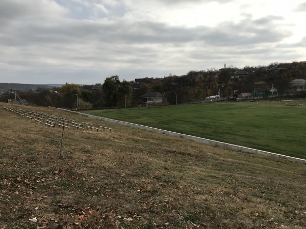 Stadionul Sătesc - Sireți