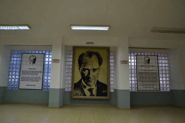 Lefkoşa Atatürk Spor Salonu - Lefkoşa (Nicosia)