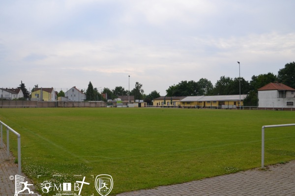 Sportplatz Zelterstraße - Worms-Wiesoppenheim